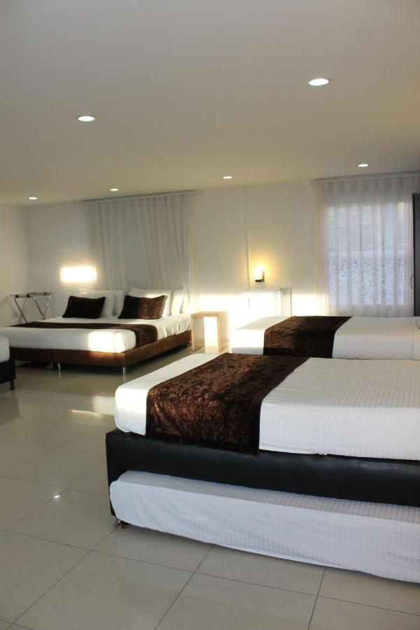 Hotel Boutique Las Rosas 5 G Medellin Exterior photo